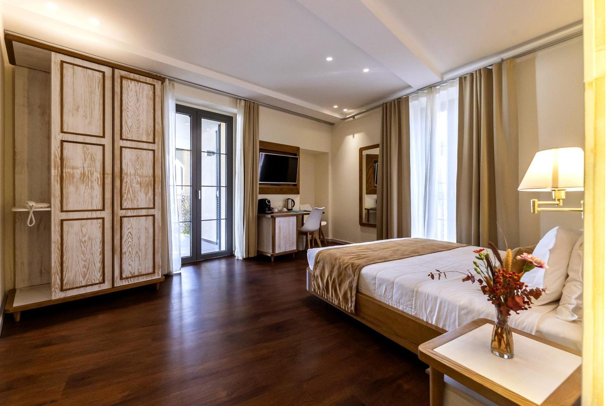 Il Belvedere Торно Экстерьер фото